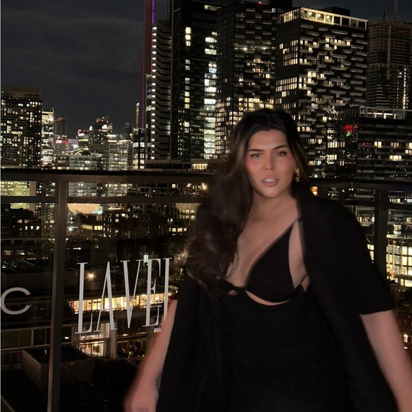 Meet your Posher, Elle - Picture 8 of 8